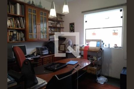 Casa à venda com 341m², 3 quartos e 3 vagas Casa à venda com 341m², 3 quartos e 3 vagasFoto 16