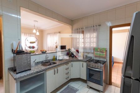 Casa à venda com 120m², 2 quartos e 2 vagasCozinha