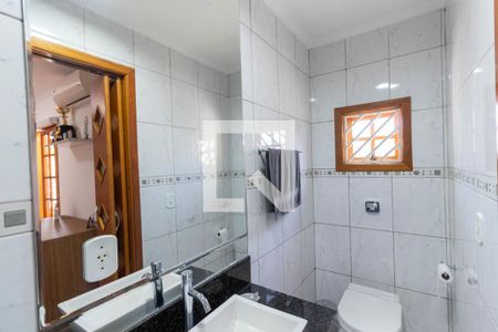 Casa à venda com 120m², 2 quartos e 2 vagasBanheiro da Suíte 1