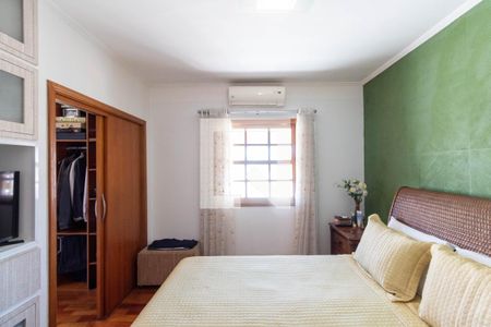 Casa à venda com 120m², 2 quartos e 2 vagasQuarto Suíte 2