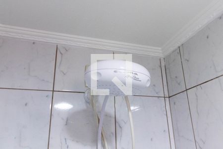 Casa à venda com 120m², 2 quartos e 2 vagasChuveiro