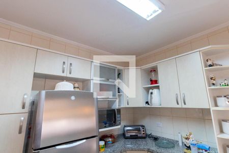 Casa à venda com 120m², 2 quartos e 2 vagasCozinha - Armários