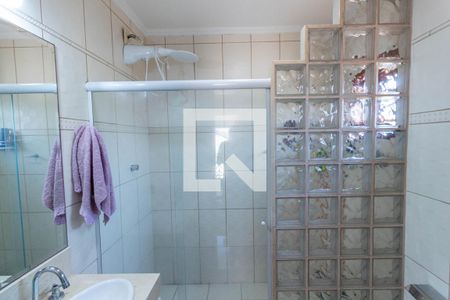 Casa à venda com 120m², 2 quartos e 2 vagasBanheiro da Suíte 2