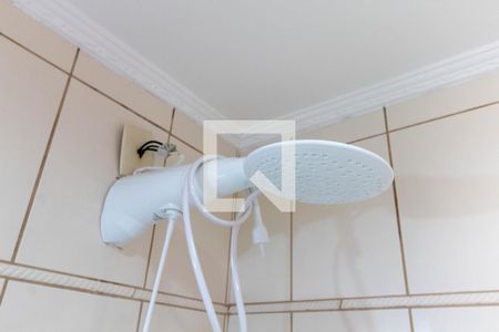 Casa à venda com 120m², 2 quartos e 2 vagasChuveiro