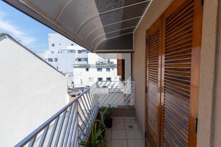 Casa à venda com 120m², 2 quartos e 2 vagasVaranda closet