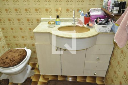 Casa à venda com 120m², 3 quartos e 1 vagaBanheiro 