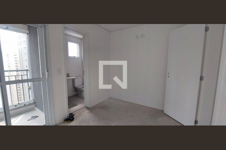 Apartamento à venda com 130m², 3 quartos e 4 vagas Apartamento à venda com 130m², 3 quartos e 4 vagasQuarto 2 Suíte