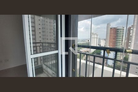 Apartamento à venda com 130m², 3 quartos e 4 vagas Apartamento à venda com 130m², 3 quartos e 4 vagasVaranda Quarto 2 Suíte