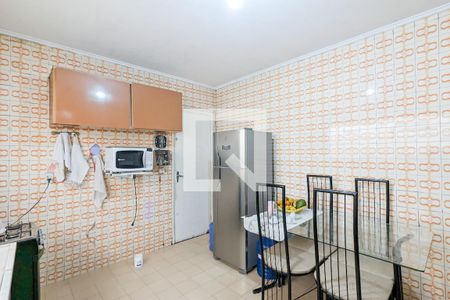 Casa à venda com 136m², 3 quartos e 2 vagas Casa à venda com 136m², 3 quartos e 2 vagasCozinha