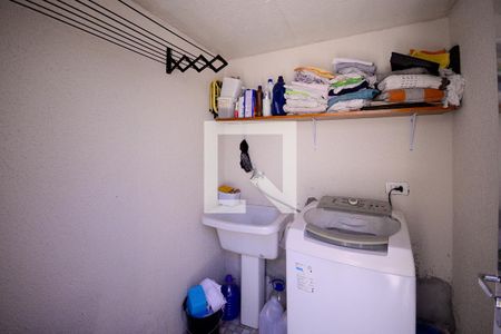 Casa à venda com 190m², 3 quartos e 5 vagas Casa à venda com 190m², 3 quartos e 5 vagasLavanderia