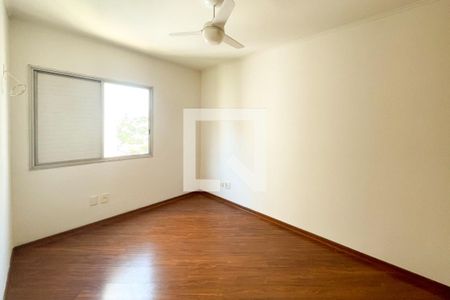 Quarto 1 de apartamento para alugar com 2 quartos, 75m² em Vila Madalena, São Paulo