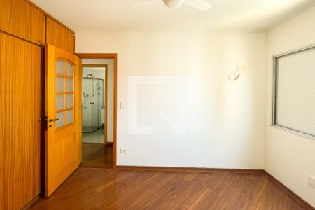 Quarto 1 de apartamento para alugar com 2 quartos, 75m² em Vila Madalena, São Paulo