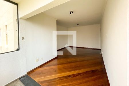 Sala de apartamento para alugar com 2 quartos, 75m² em Vila Madalena, São Paulo