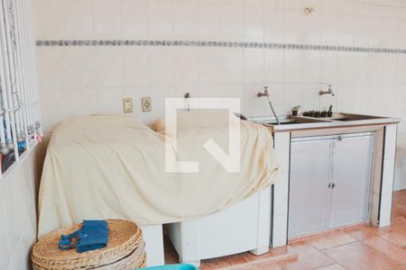 Casa à venda com 115m², 3 quartos e 5 vagas Casa à venda com 115m², 3 quartos e 5 vagasÁrea de Serviço