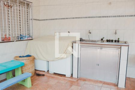 Casa à venda com 115m², 3 quartos e 5 vagas Casa à venda com 115m², 3 quartos e 5 vagasÁrea de Serviço