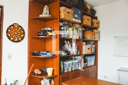 Casa à venda com 115m², 3 quartos e 5 vagas Casa à venda com 115m², 3 quartos e 5 vagasSala de Jogos