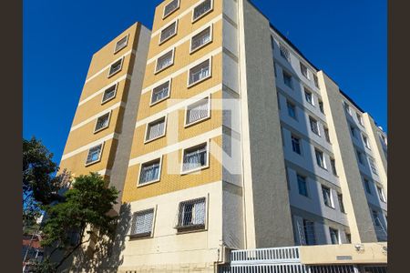Apartamento à venda com 90m², 3 quartos e 1 vaga Apartamento à venda com 90m², 3 quartos e 1 vagaFachada