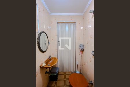 Casa à venda com 315m², 3 quartos e 5 vagasBanheiro de serviço