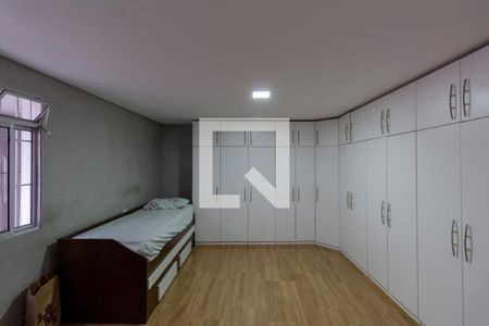 Casa à venda com 220m², 3 quartos e 3 vagas Casa à venda com 220m², 3 quartos e 3 vagasÁrea comum Salão