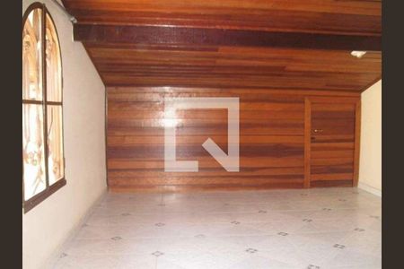 Casa à venda com 180m², 3 quartos e 2 vagas