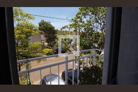 Casa de condomínio à venda com 91m², 3 quartos e 2 vagas Casa de condomínio à venda com 91m², 3 quartos e 2 vagasVista da Suíte