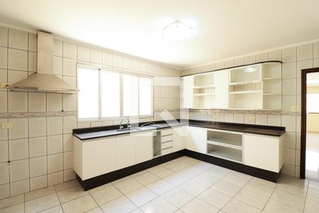 Casa à venda com 246m², 3 quartos e 5 vagasCozinha