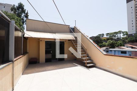 Casa à venda com 246m², 3 quartos e 5 vagasTerraço