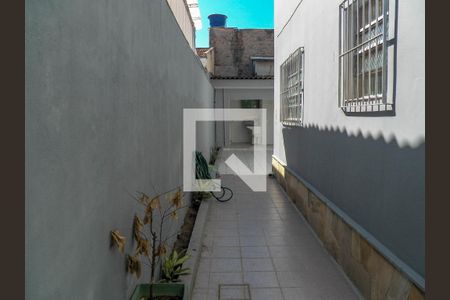 Casa à venda com 240m², 3 quartos e 2 vagas Casa à venda com 240m², 3 quartos e 2 vagasÁrea Externa