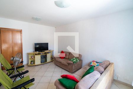 Sala de casa para alugar com 4 quartos, 220m² em Planalto Paulista, São Paulo