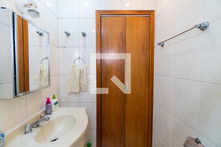 Banheiro do Quarto 1  de casa para alugar com 4 quartos, 220m² em Planalto Paulista, São Paulo