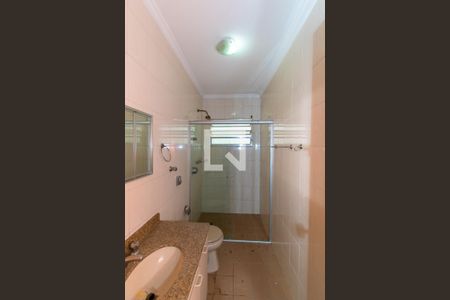 Casa à venda com 161m², 3 quartos e 6 vagas Casa à venda com 161m², 3 quartos e 6 vagasBanheiro 2