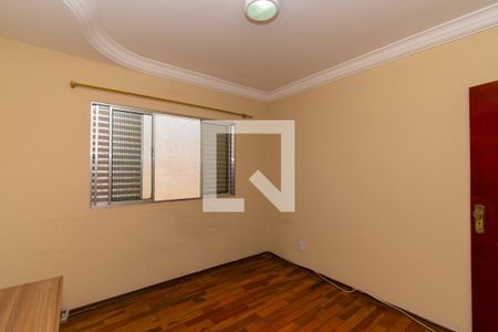 Casa à venda com 161m², 3 quartos e 6 vagas Casa à venda com 161m², 3 quartos e 6 vagasQuarto 2