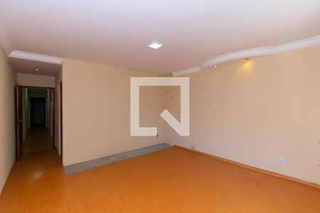 Casa à venda com 161m², 3 quartos e 6 vagas Casa à venda com 161m², 3 quartos e 6 vagasSuíte