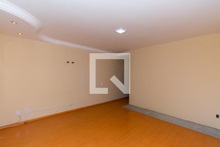 Casa à venda com 161m², 3 quartos e 6 vagas Casa à venda com 161m², 3 quartos e 6 vagasSuíte