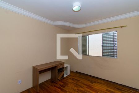 Casa à venda com 161m², 3 quartos e 6 vagas Casa à venda com 161m², 3 quartos e 6 vagasQuarto 2