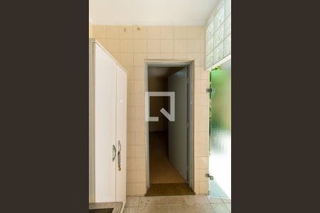 Casa à venda com 161m², 3 quartos e 6 vagas Casa à venda com 161m², 3 quartos e 6 vagasÁrea de Serviço