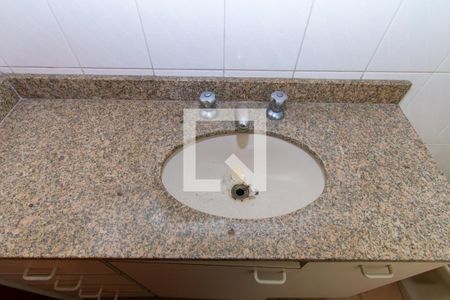 Casa à venda com 161m², 3 quartos e 6 vagas Casa à venda com 161m², 3 quartos e 6 vagasBanheiro 2