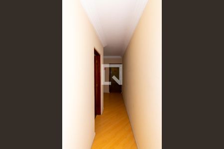 Casa à venda com 161m², 3 quartos e 6 vagas Casa à venda com 161m², 3 quartos e 6 vagasCorredor