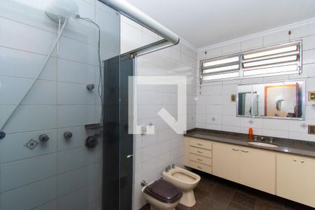 Casa à venda com 161m², 3 quartos e 6 vagas Casa à venda com 161m², 3 quartos e 6 vagasBanheiro da Suíte