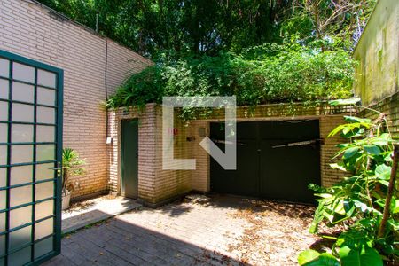 Casa à venda com 161m², 3 quartos e 6 vagas Casa à venda com 161m², 3 quartos e 6 vagasGaragem