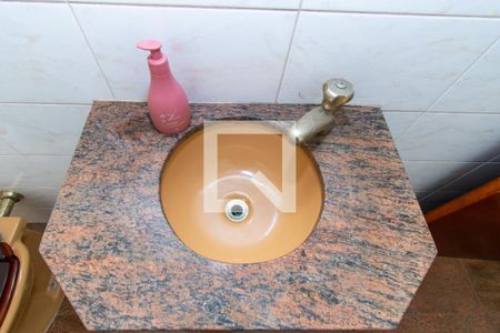 Casa à venda com 161m², 3 quartos e 6 vagas Casa à venda com 161m², 3 quartos e 6 vagasLavabo