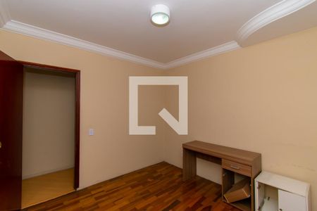 Casa à venda com 161m², 3 quartos e 6 vagas Casa à venda com 161m², 3 quartos e 6 vagasQuarto 2