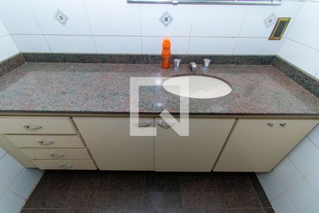 Casa à venda com 161m², 3 quartos e 6 vagas Casa à venda com 161m², 3 quartos e 6 vagasBanheiro da Suíte