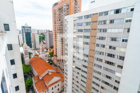 Apartamento à venda com 220m², 4 quartos e 3 vagas Apartamento à venda com 220m², 4 quartos e 3 vagasVista da Suíte 2