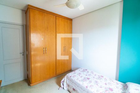 Apartamento à venda com 220m², 4 quartos e 3 vagas Apartamento à venda com 220m², 4 quartos e 3 vagasQuarto 1