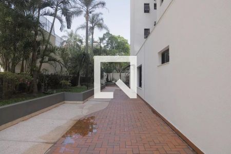 Apartamento à venda com 220m², 4 quartos e 3 vagas Apartamento à venda com 220m², 4 quartos e 3 vagasÁrea comum