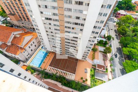 Apartamento à venda com 220m², 4 quartos e 3 vagas Apartamento à venda com 220m², 4 quartos e 3 vagasVista do Quarto 2