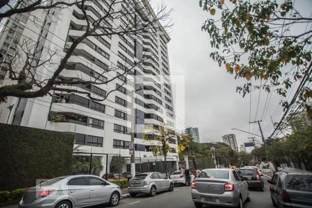 Apartamento à venda com 220m², 4 quartos e 3 vagas Apartamento à venda com 220m², 4 quartos e 3 vagasFachada do Prédio