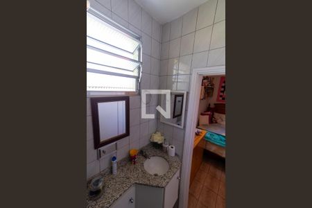 Casa à venda com 237m², 4 quartos e 4 vagas Casa à venda com 237m², 4 quartos e 4 vagasBanheiro da Suíte