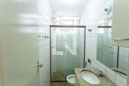 Apartamento à venda com 80m², 2 quartos e 1 vaga Apartamento à venda com 80m², 2 quartos e 1 vagaBanheiro Social